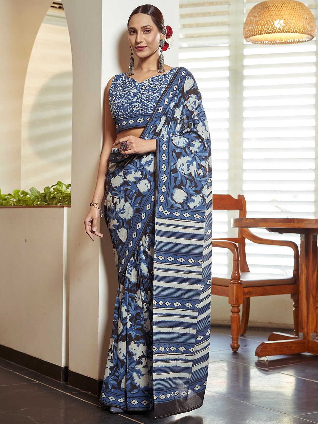 

modeva Floral Printed Pure Cotton Ready to Wear Bagru Saree, Blue
