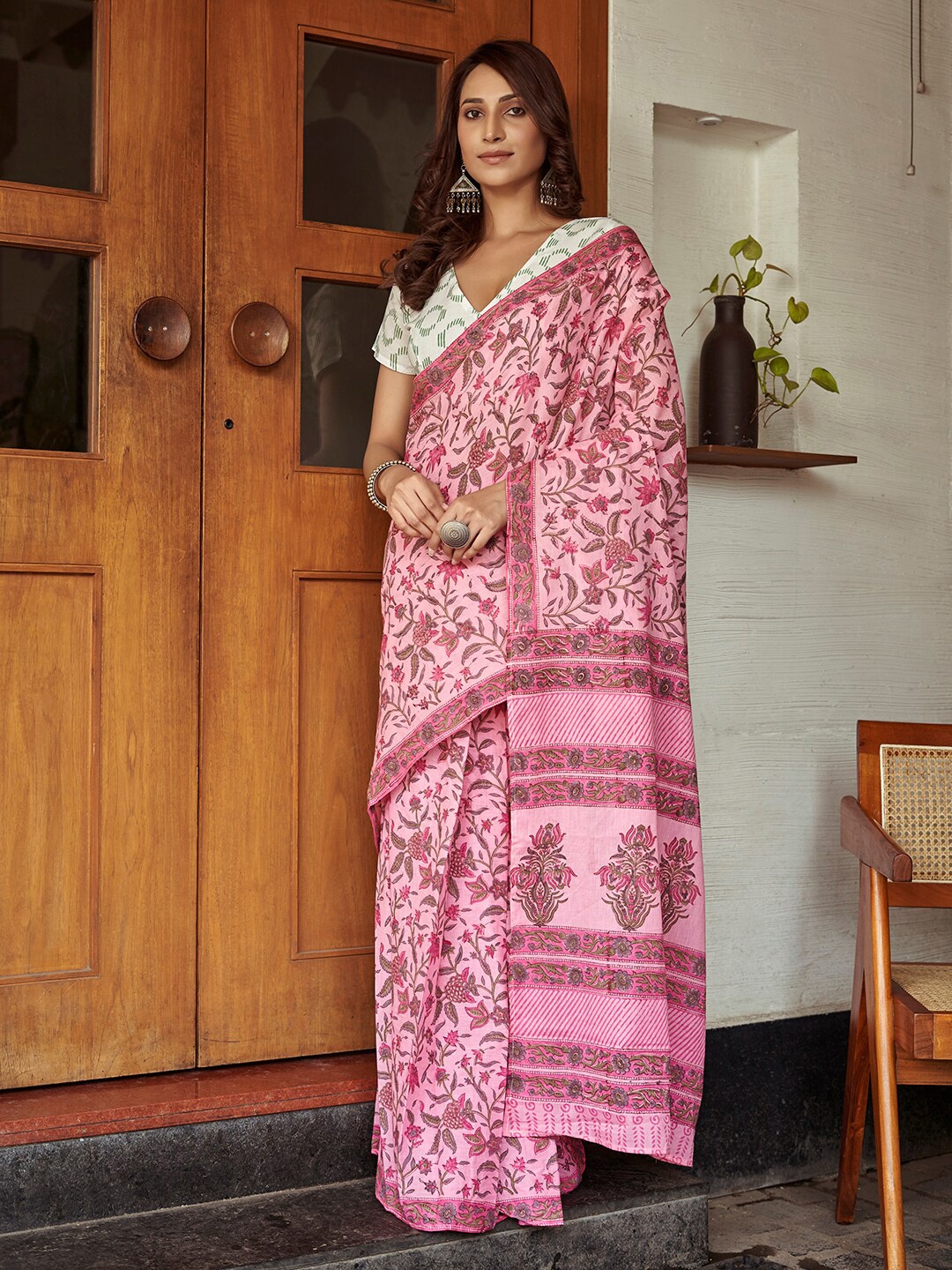 

modeva Floral Printed Pure Cotton Ready to Wear Bagru Saree, Pink