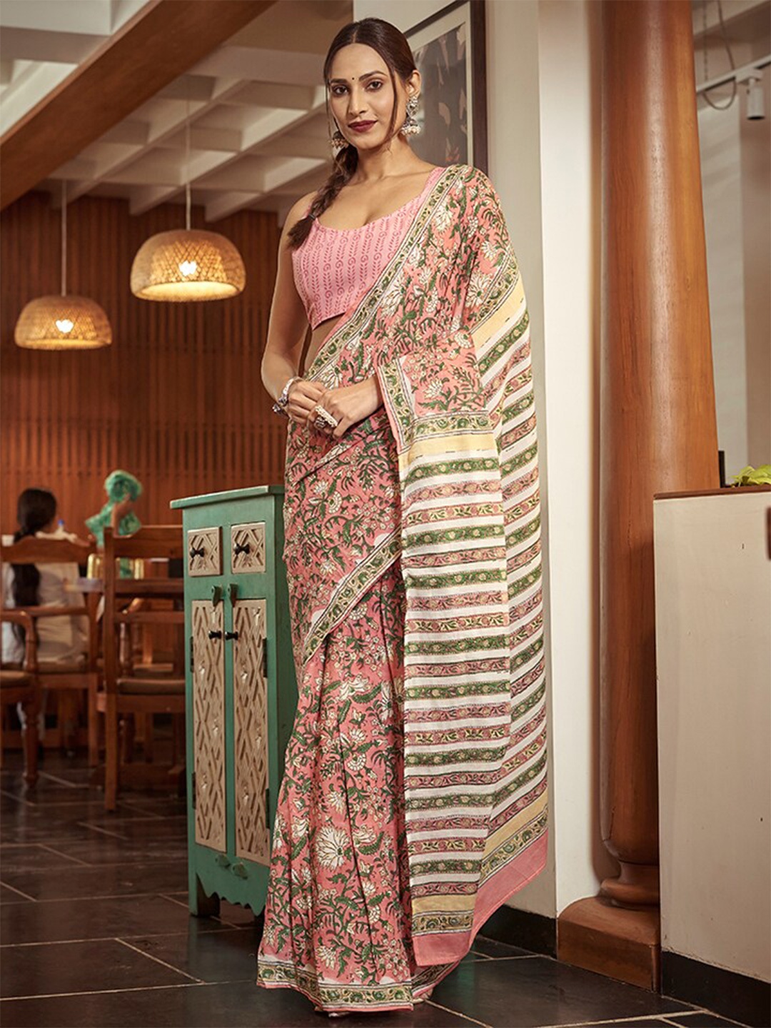 

modeva Floral Printed Pure Cotton Ready to Wear Bagru Saree, Pink