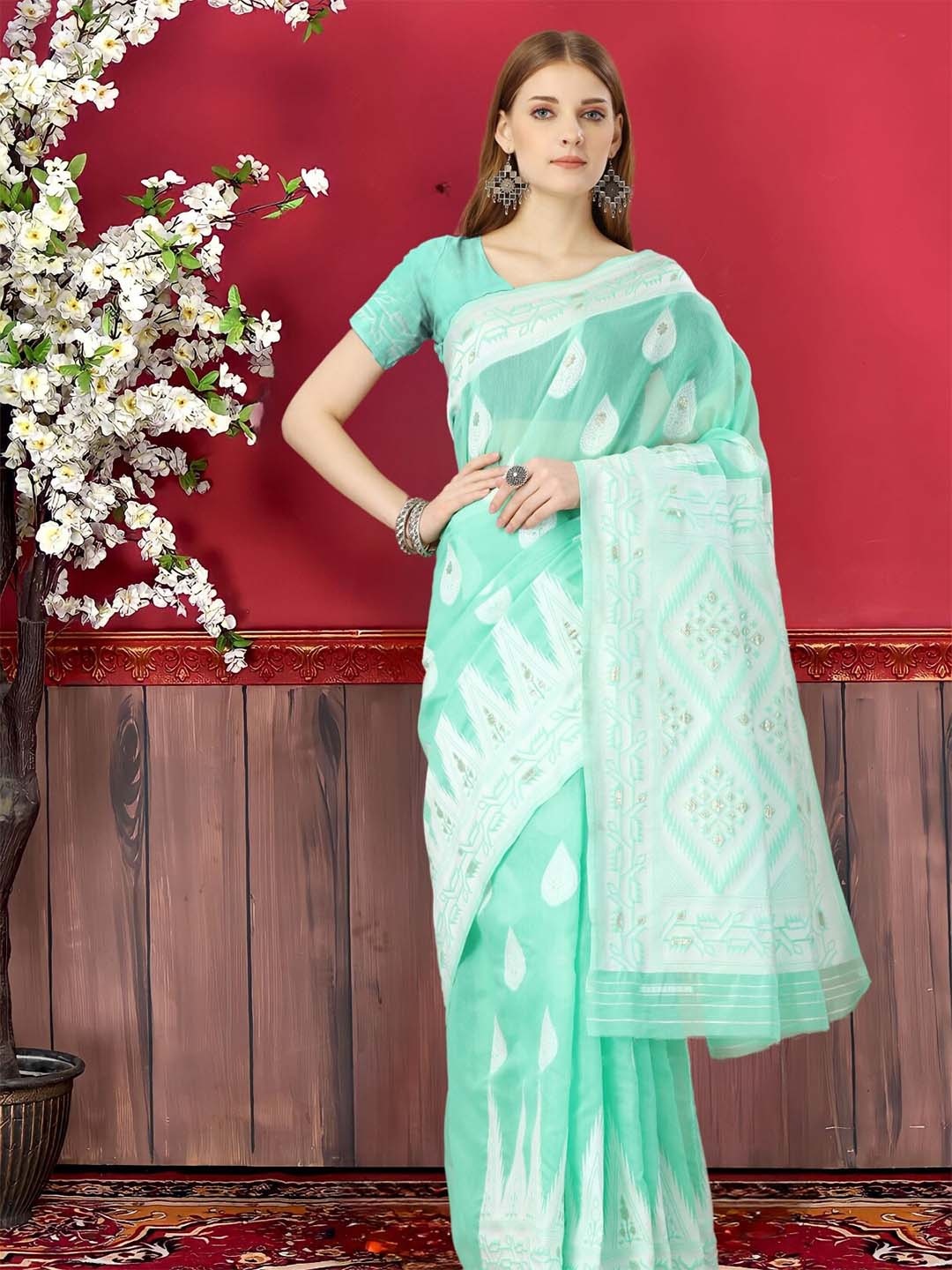 

MAGMINA Geometric Woven Design Kanjeevaram Zari Saree, Sea green