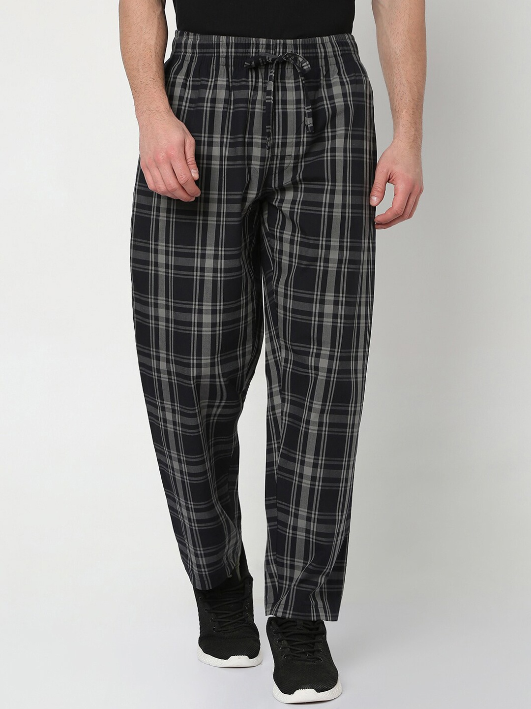 

R&B Men Checked Cotton Mid-Rise Track Pants, Black