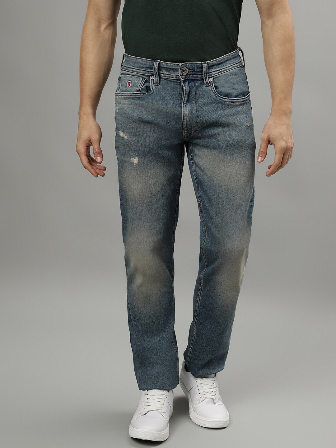 

Iconic Men Blue Slim Fit Low Distress Heavy Fade Stretchable Jeans