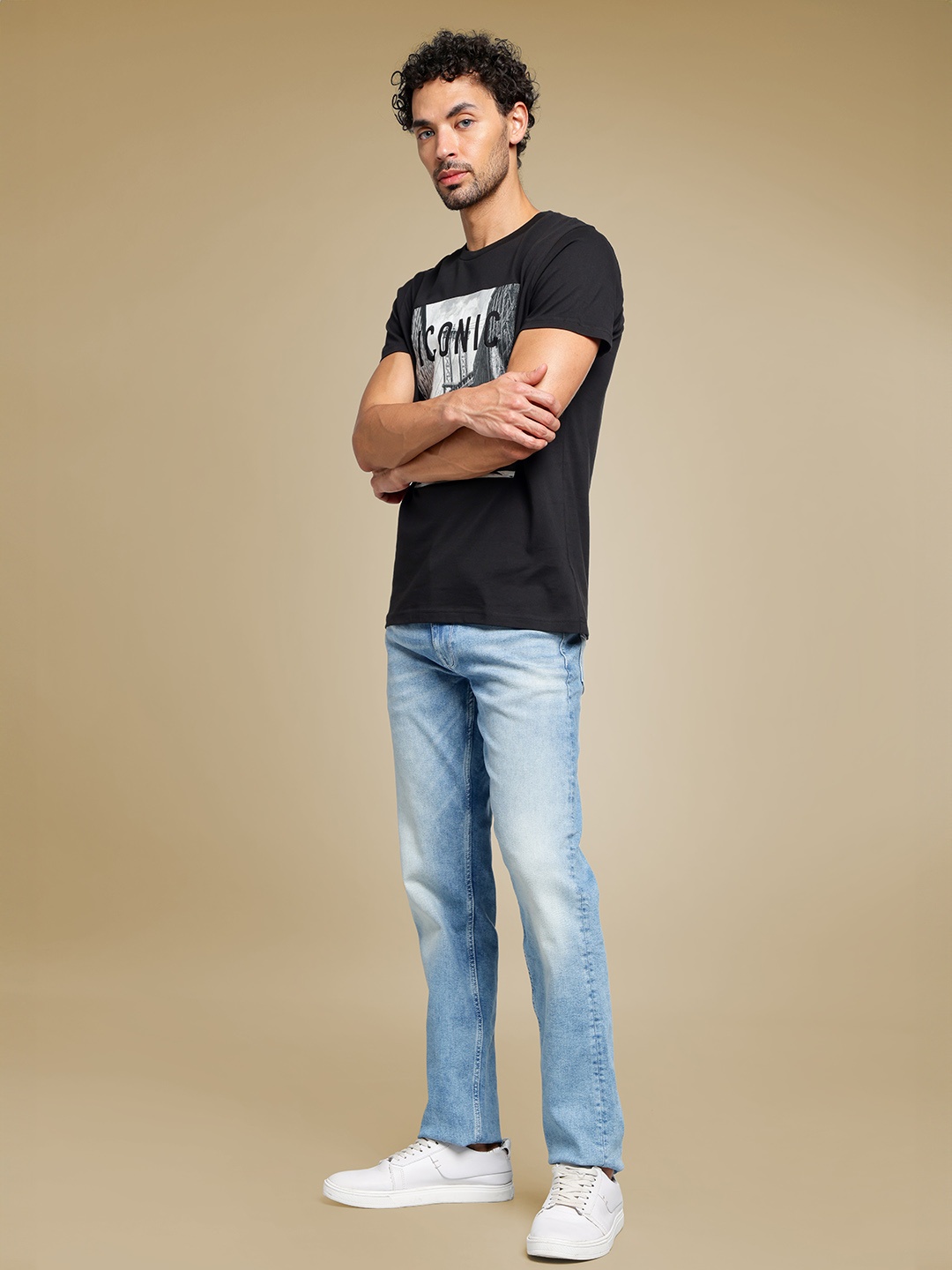 

Iconic Men Slim Fit Heavy Fade Stretchable Jeans, Blue
