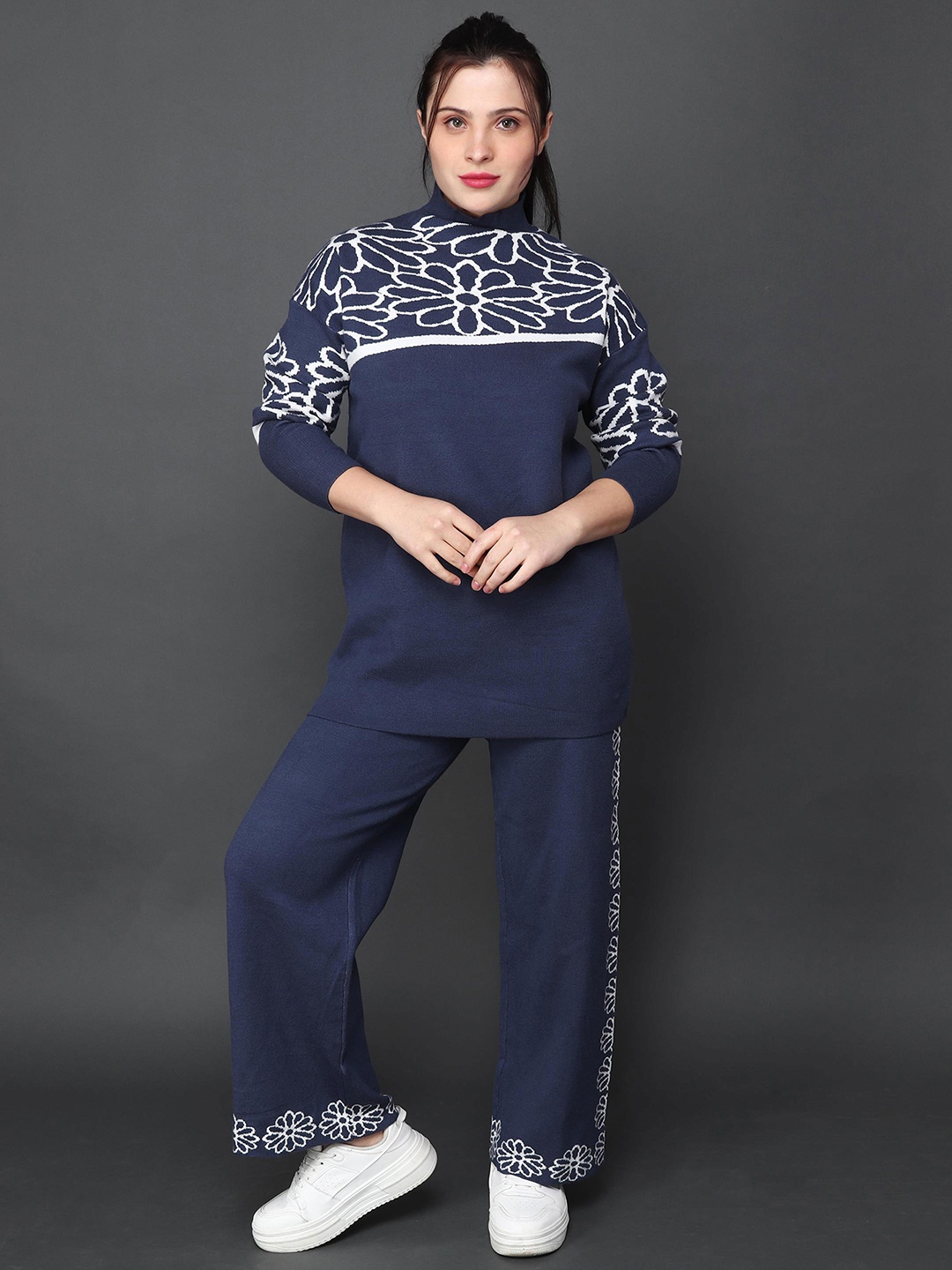 

Albion Printed Pure Cotton Mock Neck Sweater & Trousers Co-Ords, Blue