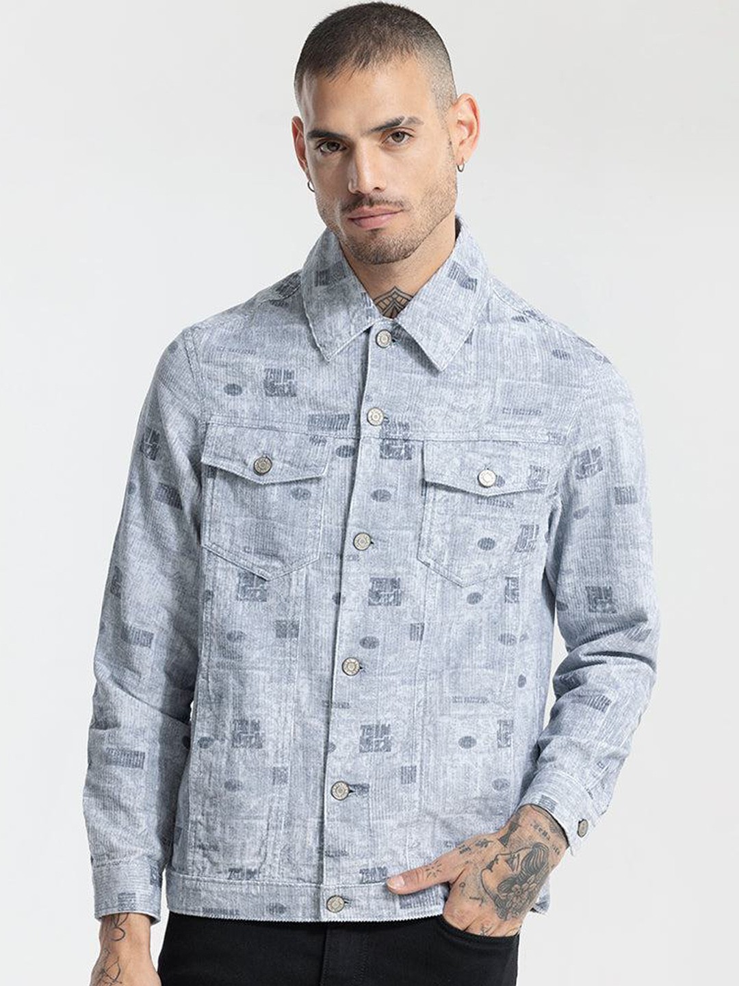 

Snitch Blue Spread Collar Cotton Denim Jacket