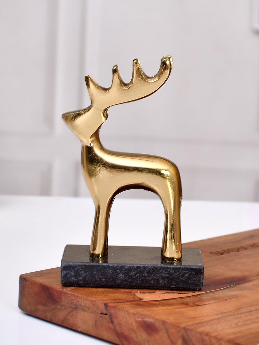 

CraftVatika Gold-Toned Small Figurine Metal Reindeer Showpiece