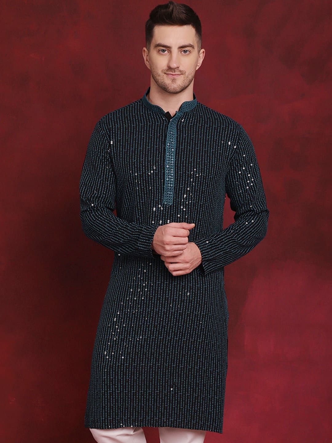 

Jompers Embroidered Sequinned Mandarin Collar Straight Kurta, Green