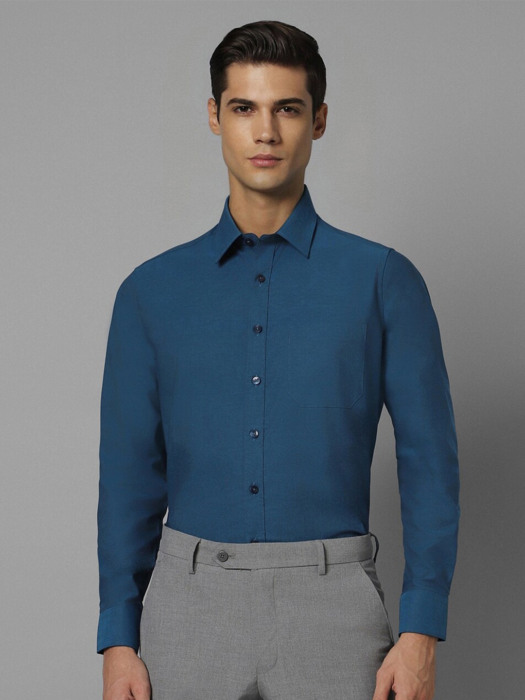 

Louis Philippe Slim Fit Spread Collar Long Sleeves Cotton Formal Shirt, Blue