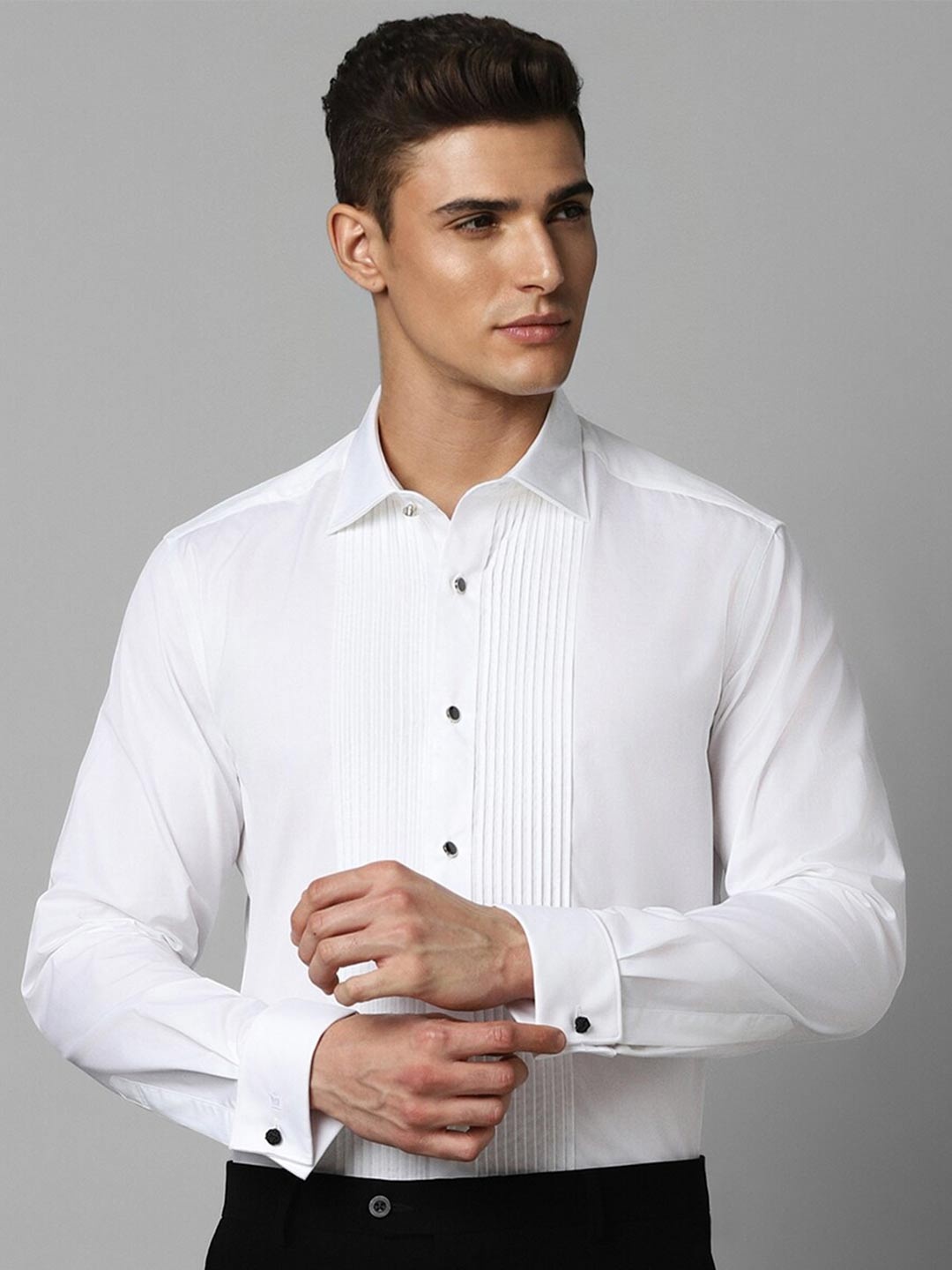 

Louis Philippe Spread Collar Pleated French Cuff Cotton Formal Shirt, White