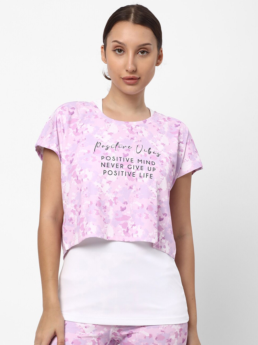 

R&B Typography Printed Short Sleeves Crop Top, Purple