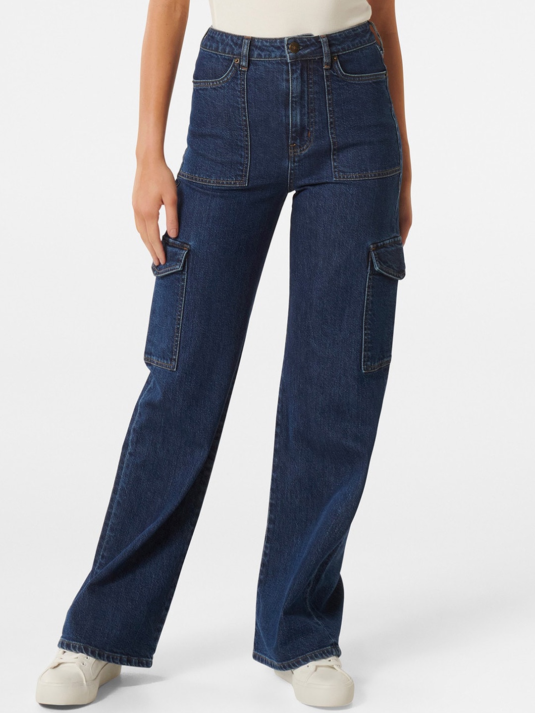 

Forever New Women Straight Fit High Rise Clean Look Light Fade Jeans, Navy blue