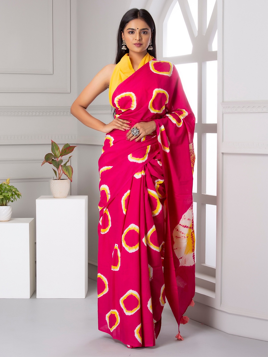 

NIKHILAM Tie and Dye Pure Cotton Block Print Saree, Pink