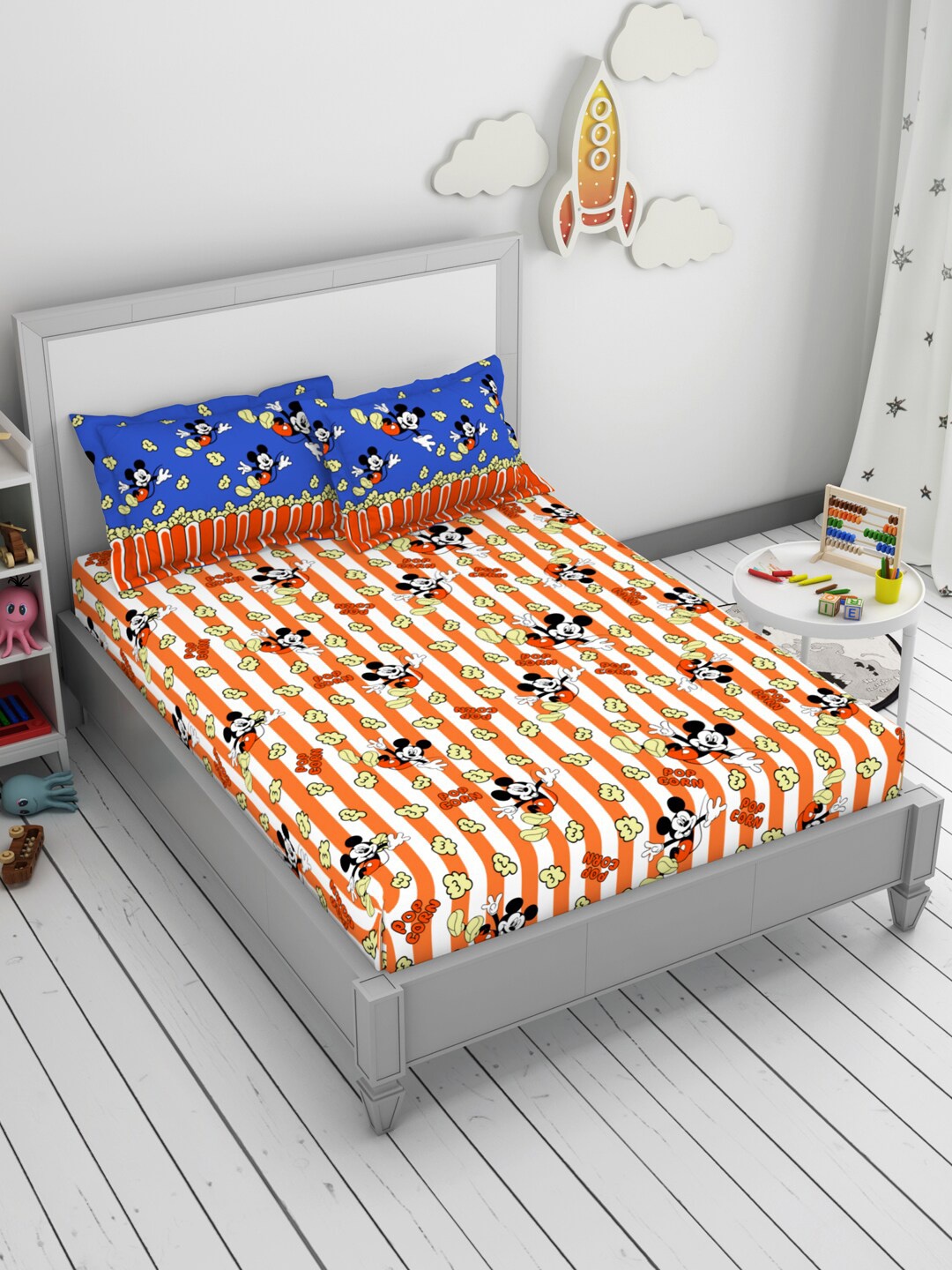 

Welspun Orange Cartoon Characters Cotton 144 TC King Bedsheet with 2 Pillow Covers