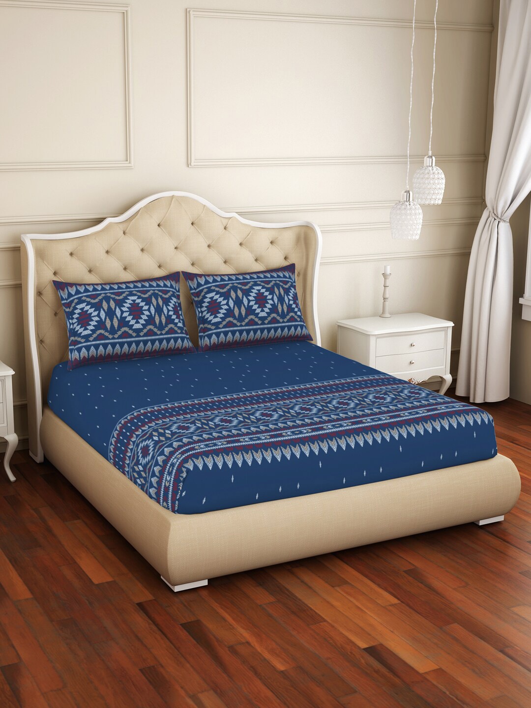 

Welspun Blue Geometric Cotton 144 TC King Bedsheet with 2 Pillow Covers