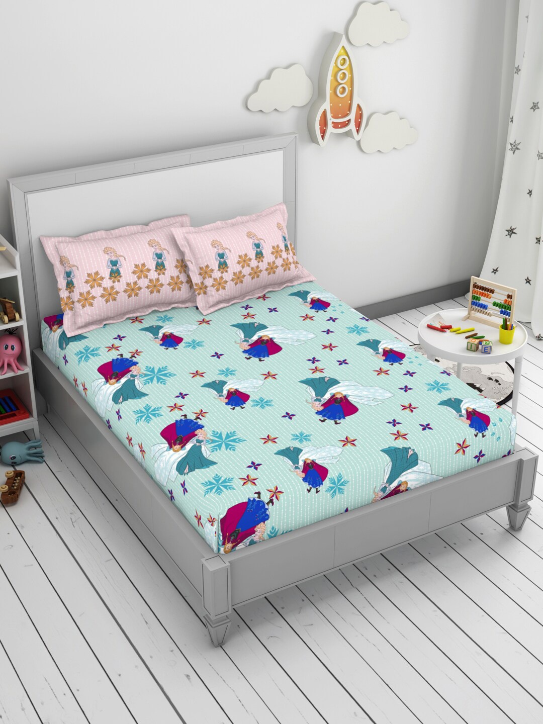 

Welspun Blue Cartoon Characters Cotton 144 TC King Bedsheet with 2 Pillow Covers