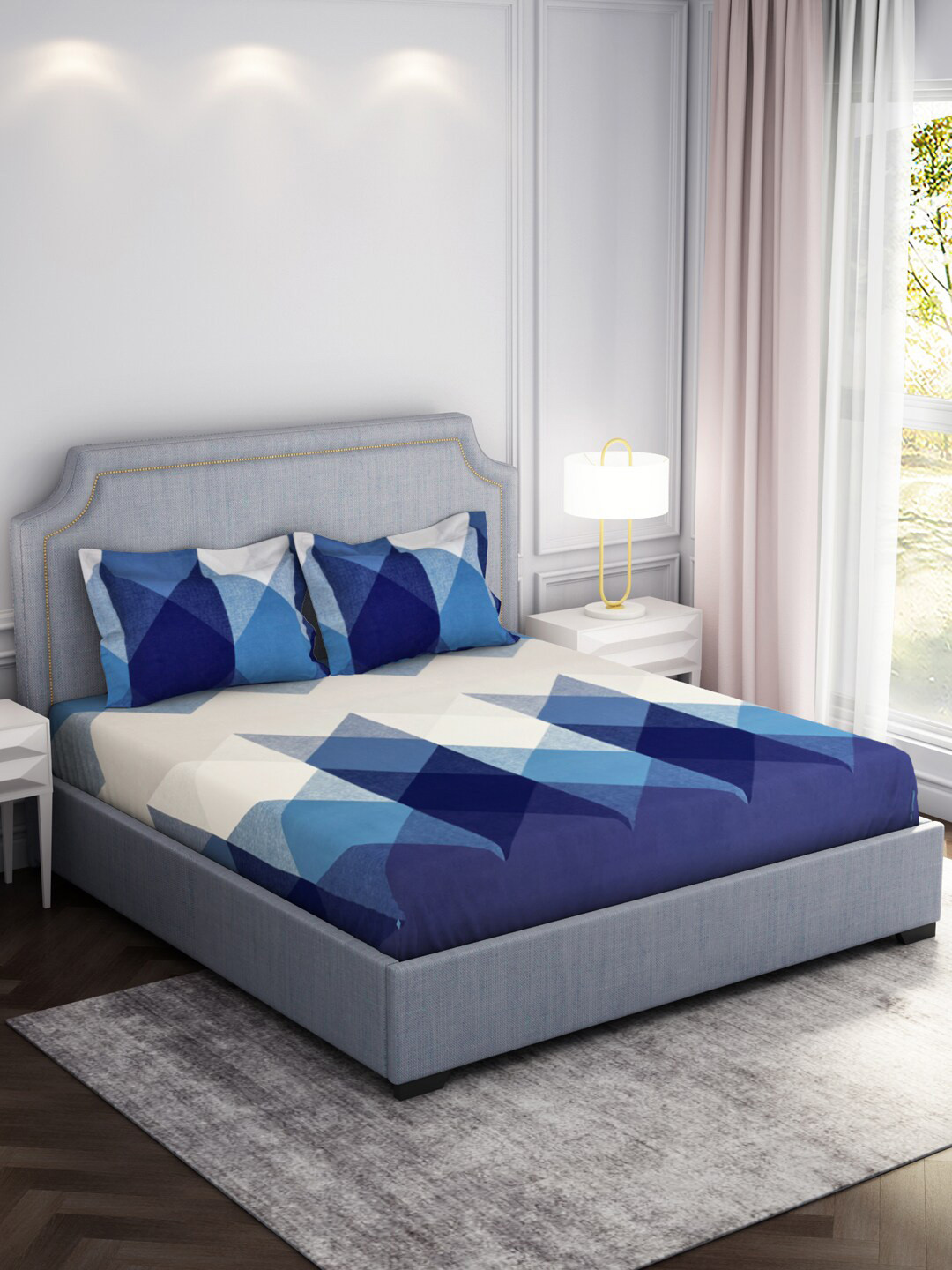 

Welspun Blue Geometric Microfiber 130 TC King Bedsheet with 2 Pillow Covers