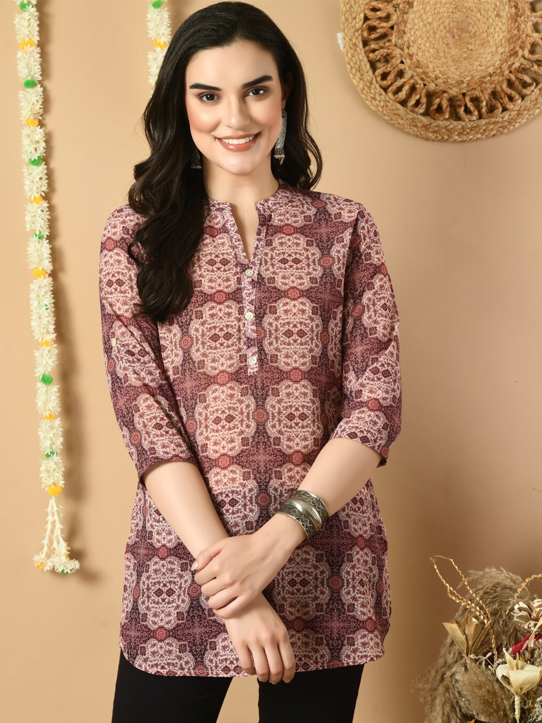 

MEESAN Ethnic Motifs Printed Mandarin Collar Kurti, Pink