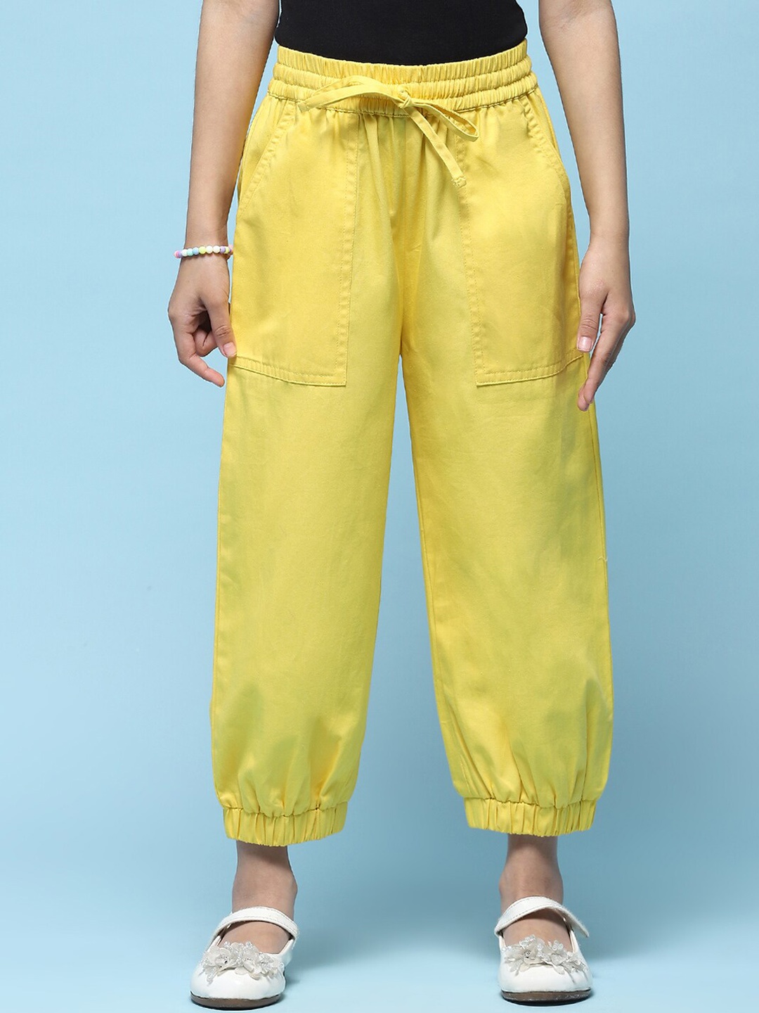 

Biba Girls Relaxed Mid-Rise Plain Cotton Cropped Joggers, Yellow