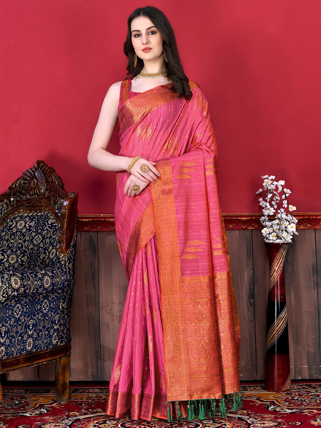 

NIWAA Woven Design Zari Silk Cotton Banarasi Saree with Tassel, Pink