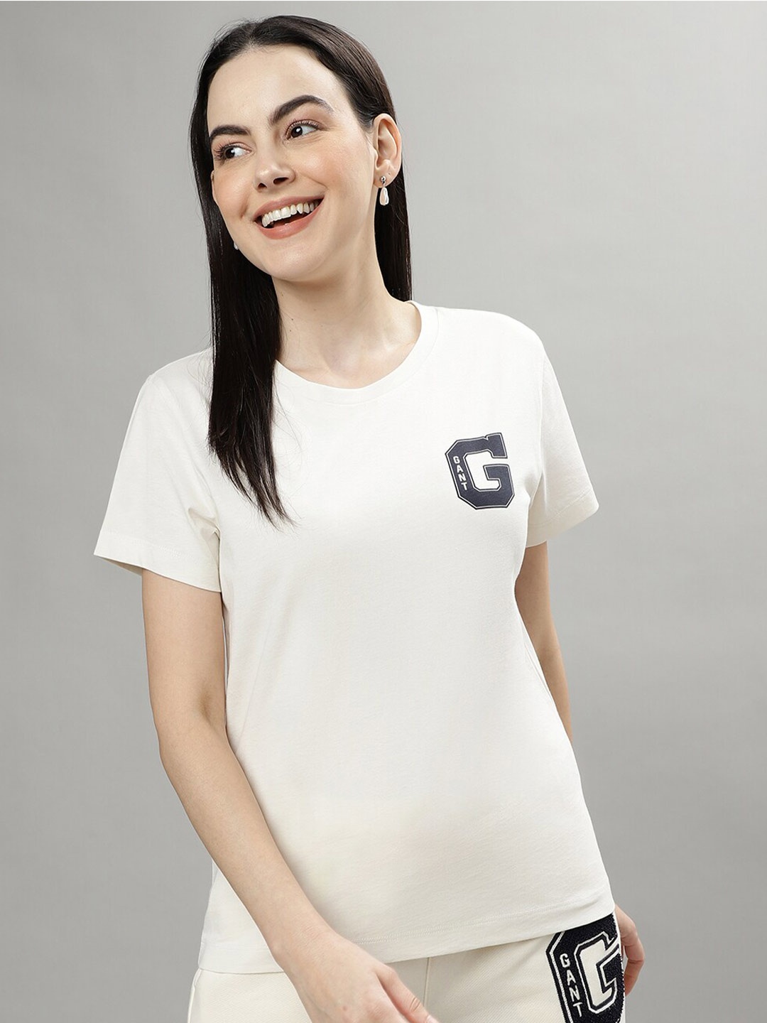

GANT Solid Round Neck Regular Fit T-Shirt, Cream