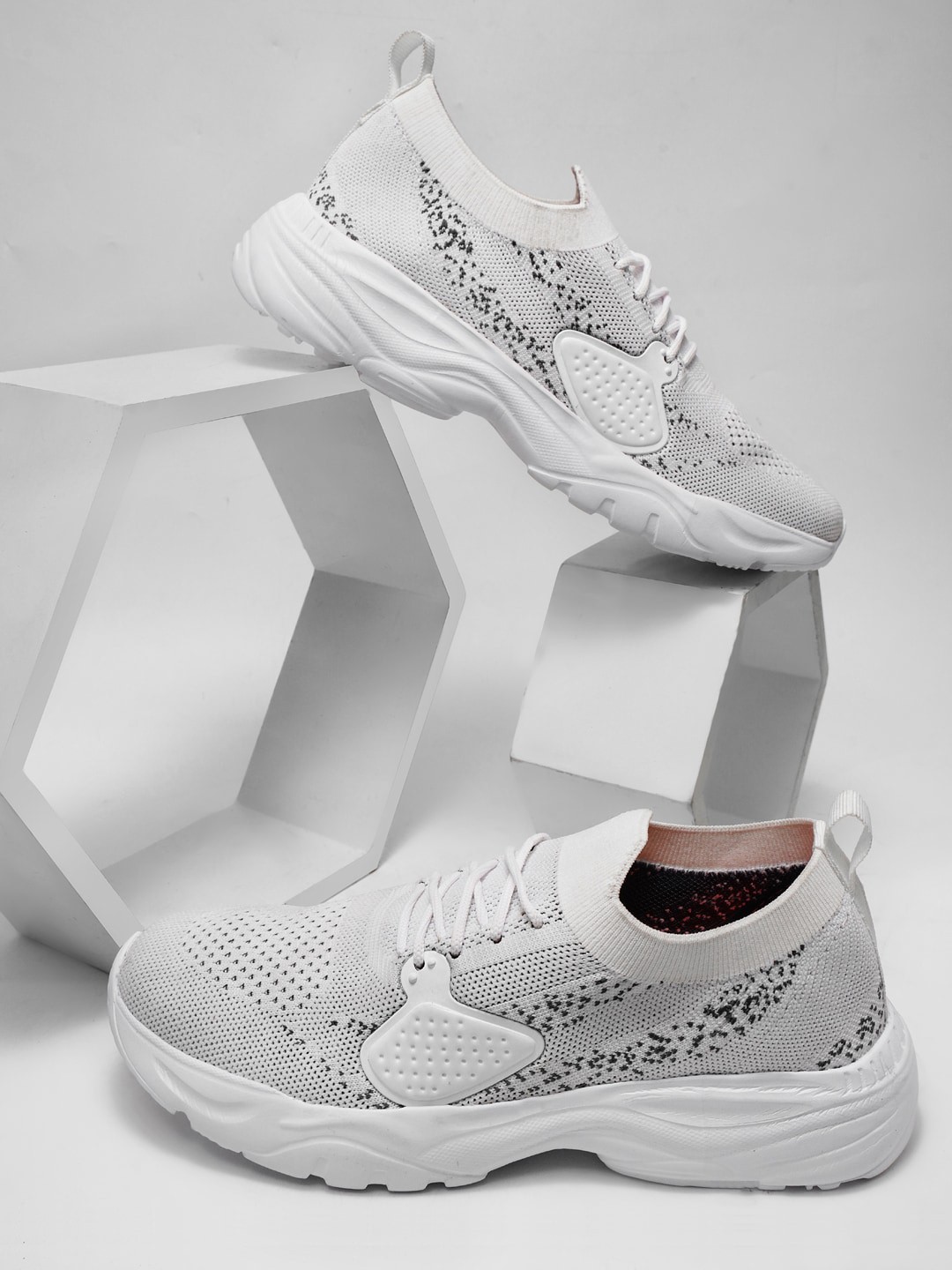 

SPRENGE Men Textured Lightweight Slip-On Sneakers, White