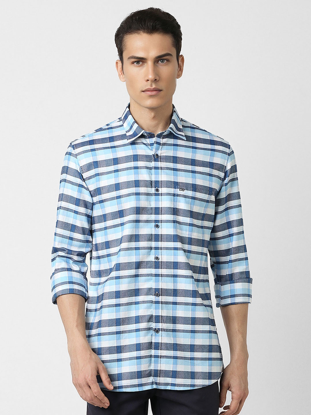 

Peter England Casuals Men Blue Slim Fit Checked Casual Shirt