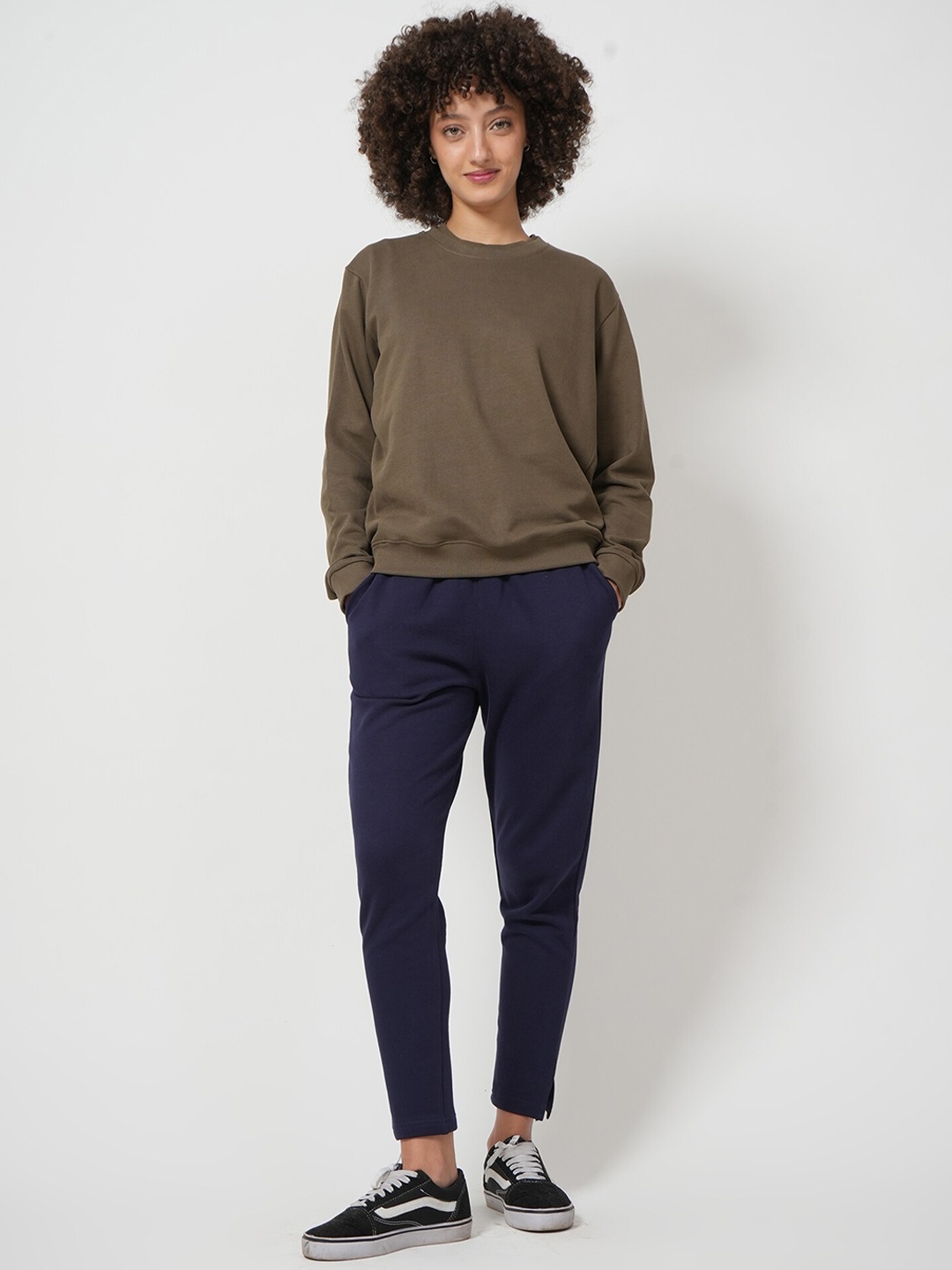 

Saltpetre Round Neck Organic Cotton Sweatshirt With Joggers, Olive