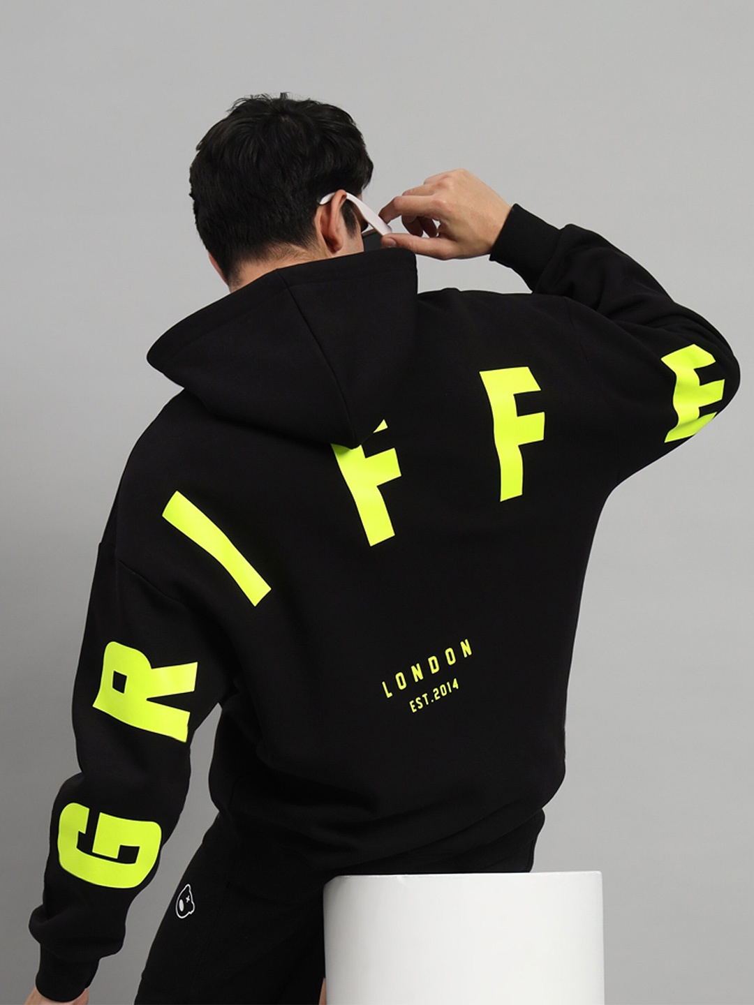 

GRIFFEL Typography Printed Long Sleeves Hooded Oversized Fleece Pullover, Black