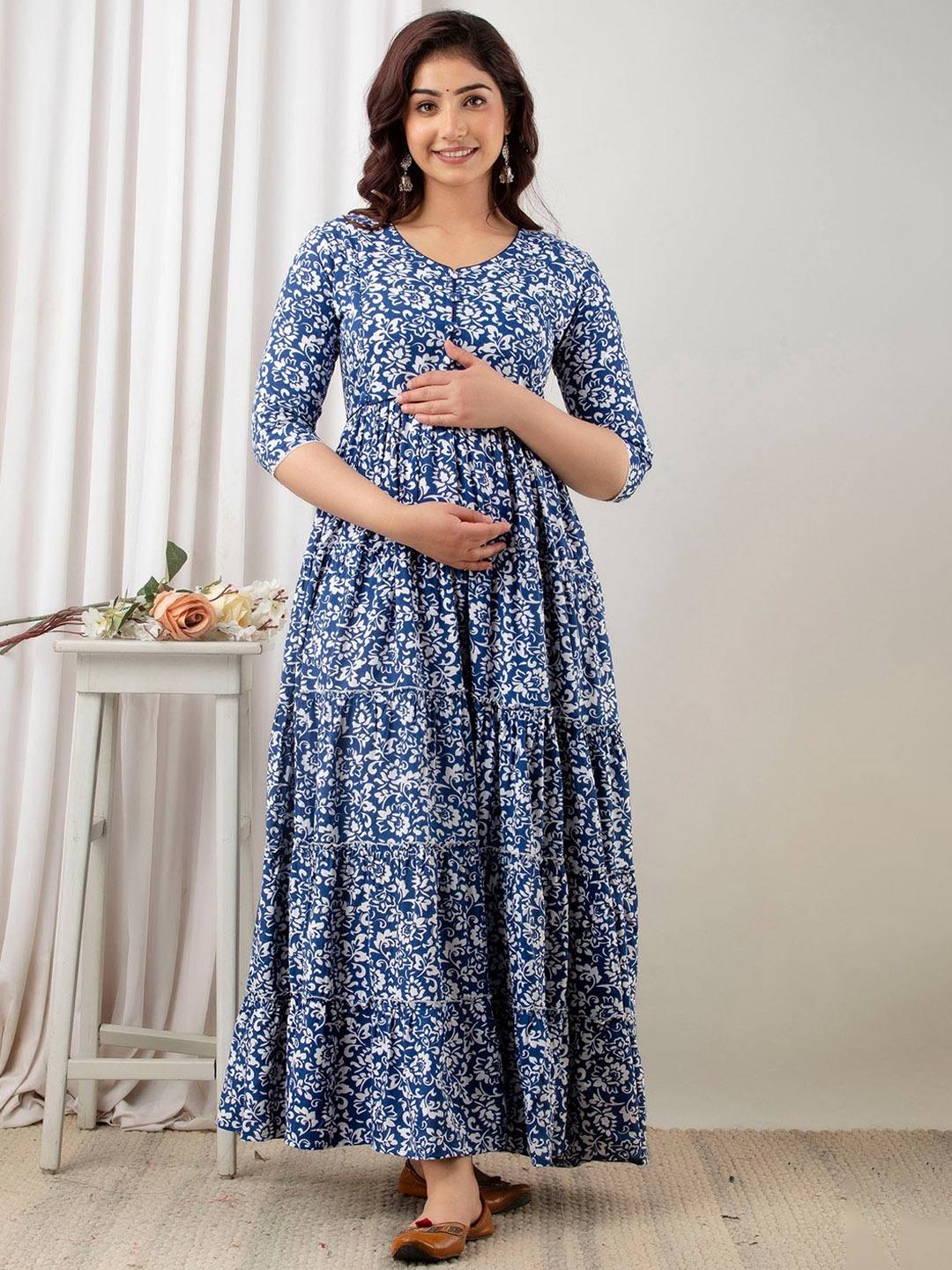 

Henal Blue Floral Printed Maternity Anarkali Kurta