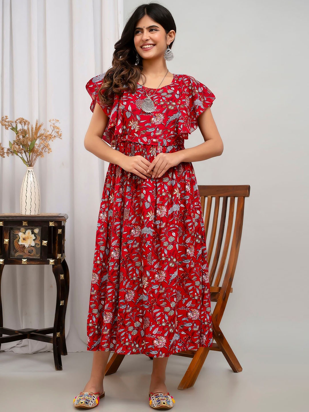 

Henal Floral Printed Flared Sleeves Maternity Anarkali Kurta, Red