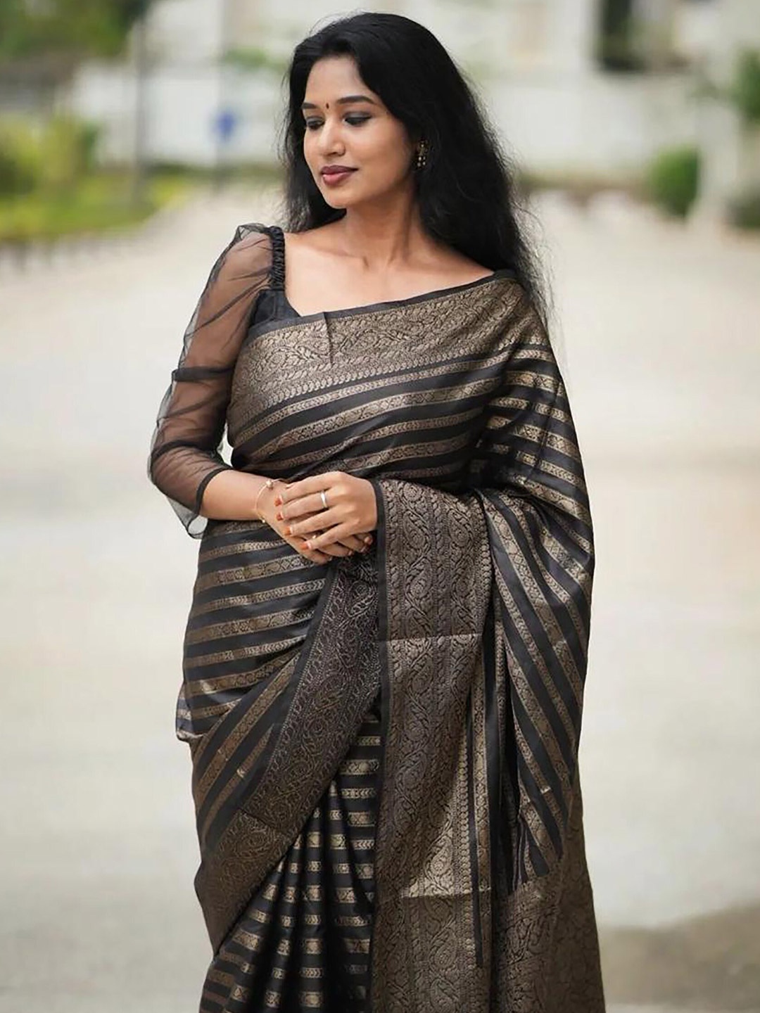 

Aldwych Ethnic Motifs Woven Design Zari Banarasi Saree, Black