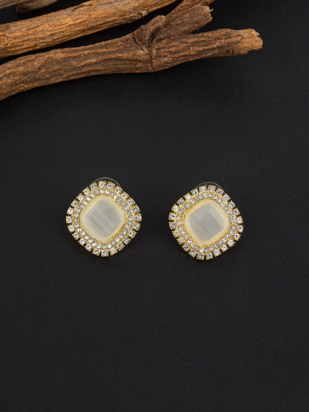 

E2O Gold-Plated Contemporary Studs Earrings