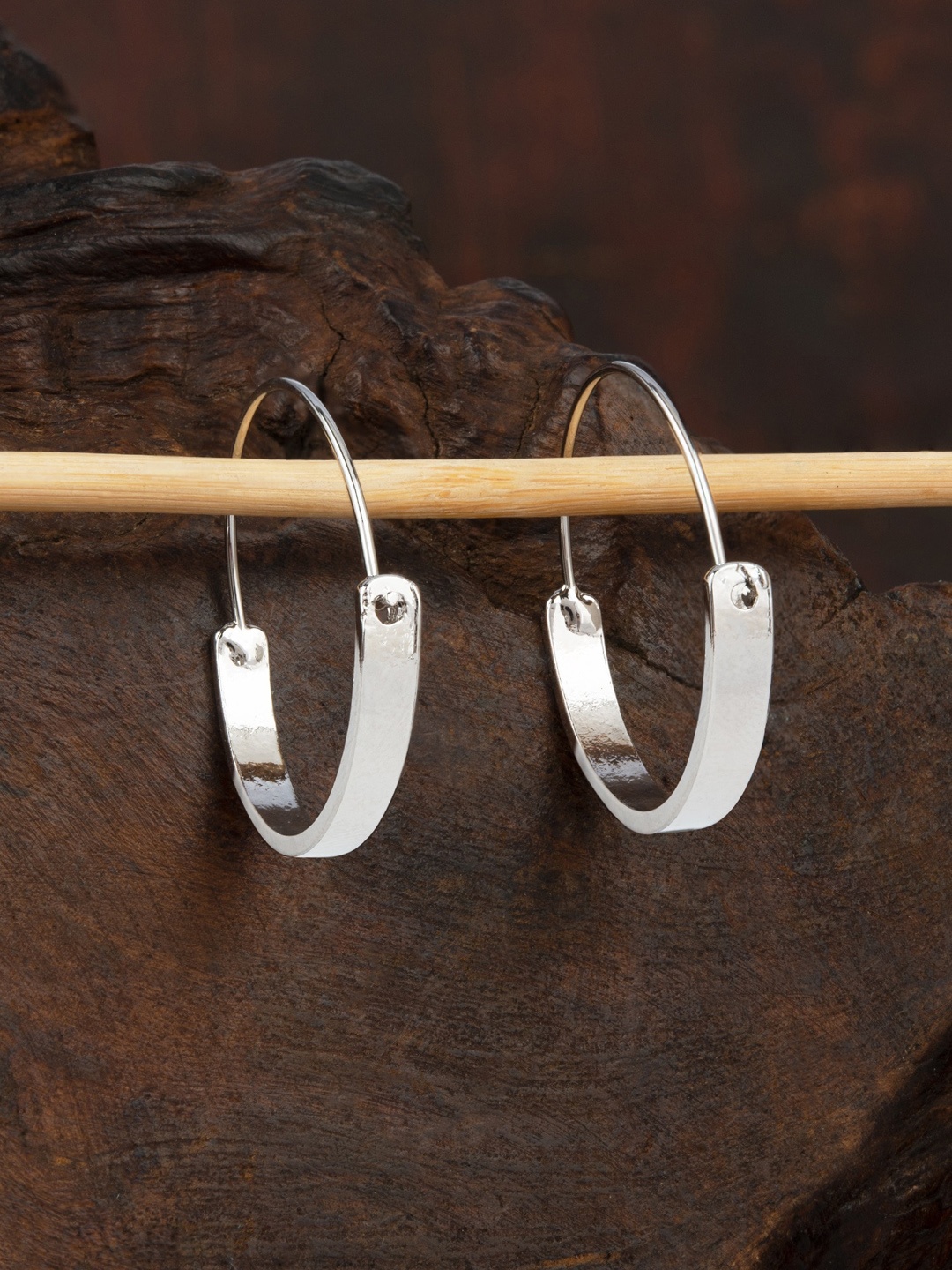 

E2O Silver-Plated Contemporary Hoop Earrings