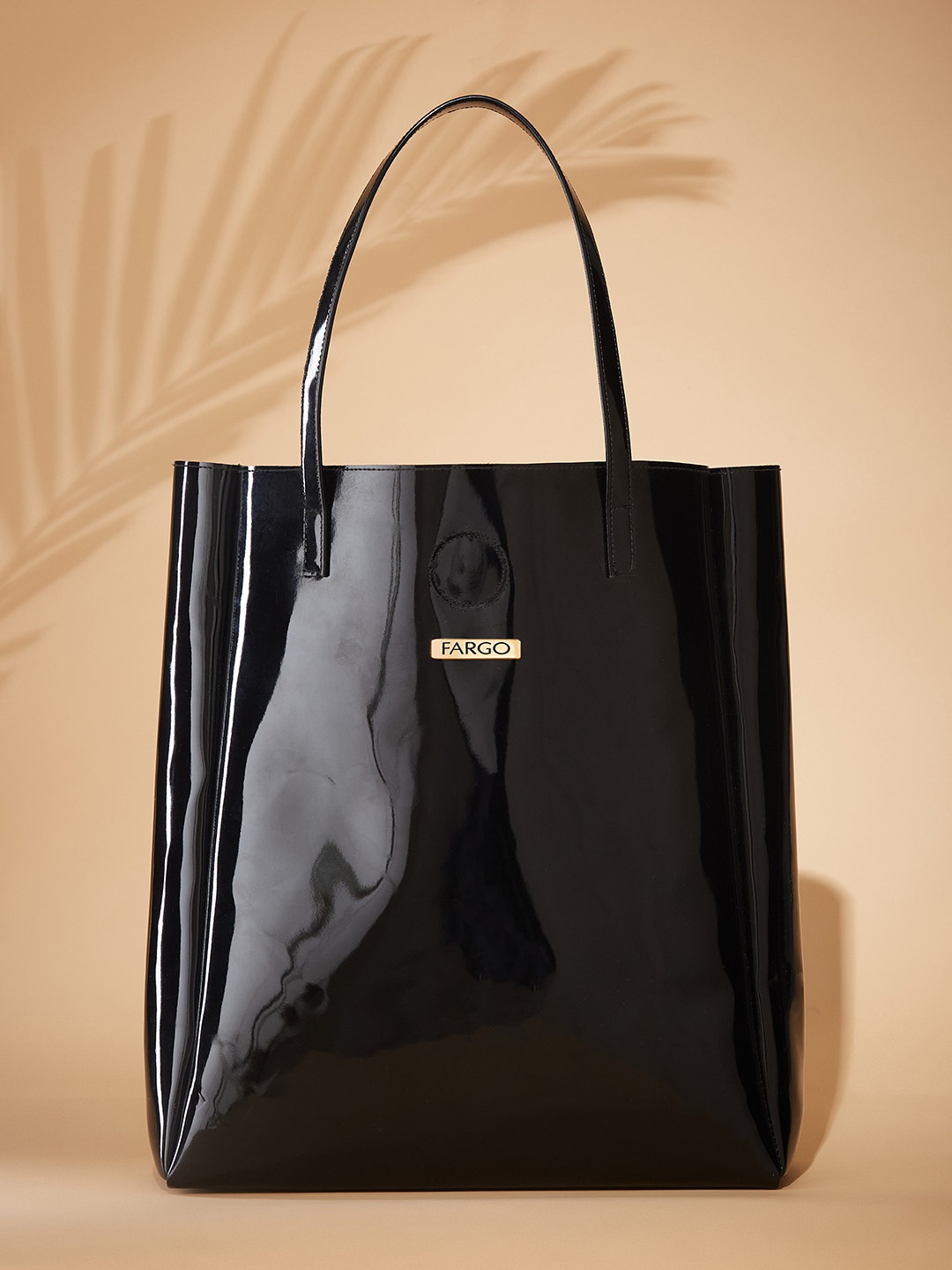 

FARGO Structured Oversized Shoulder Bag, Black