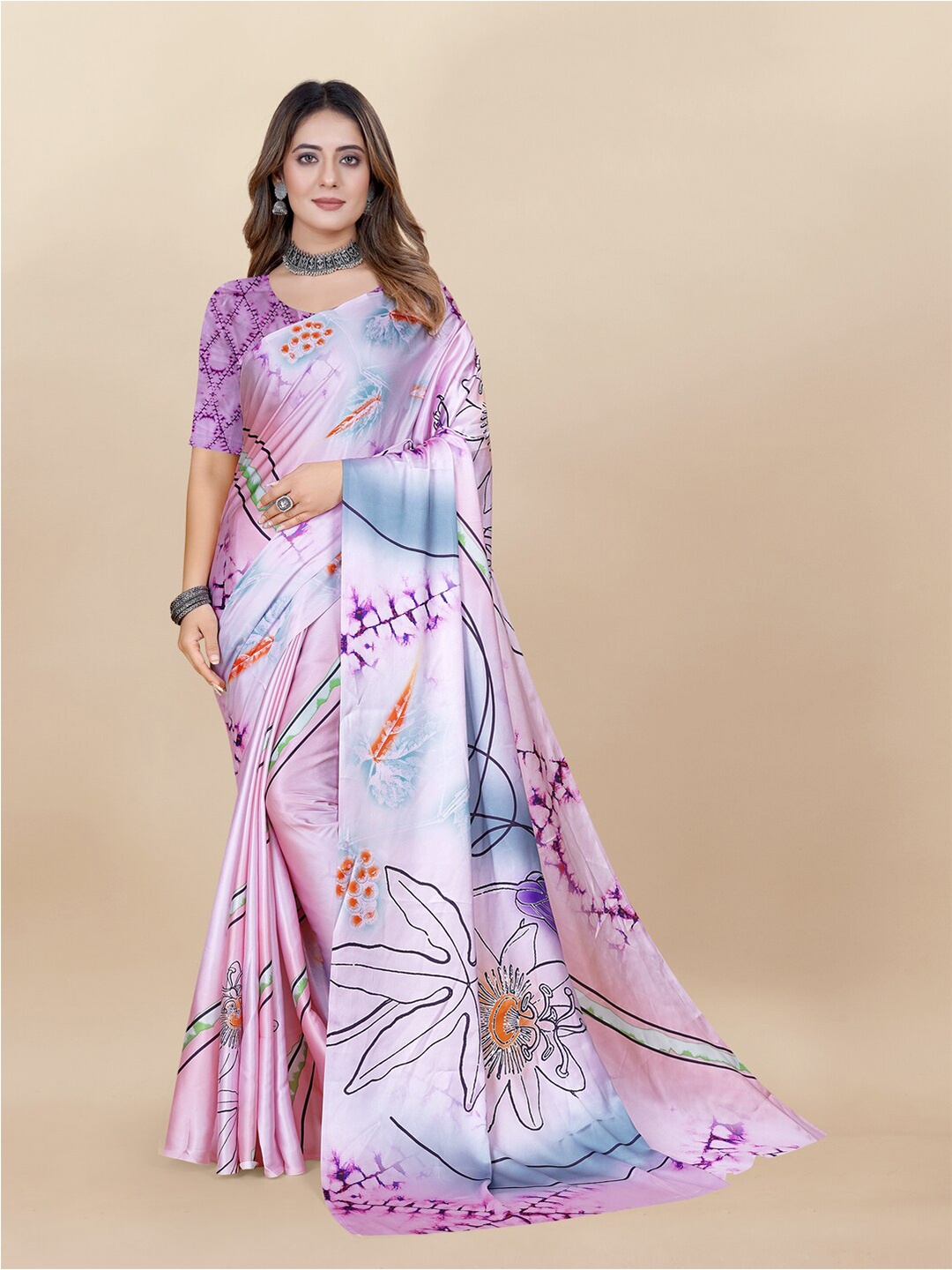 

Inithi Floral Printed Satin Saree, Pink