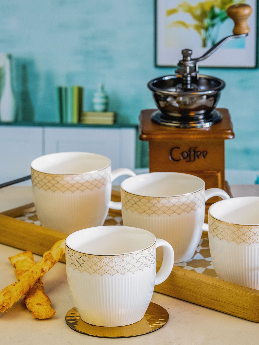 

White Gold White 6 pcs Printed Porcelain Glossy Cups and Mugs 220 ML