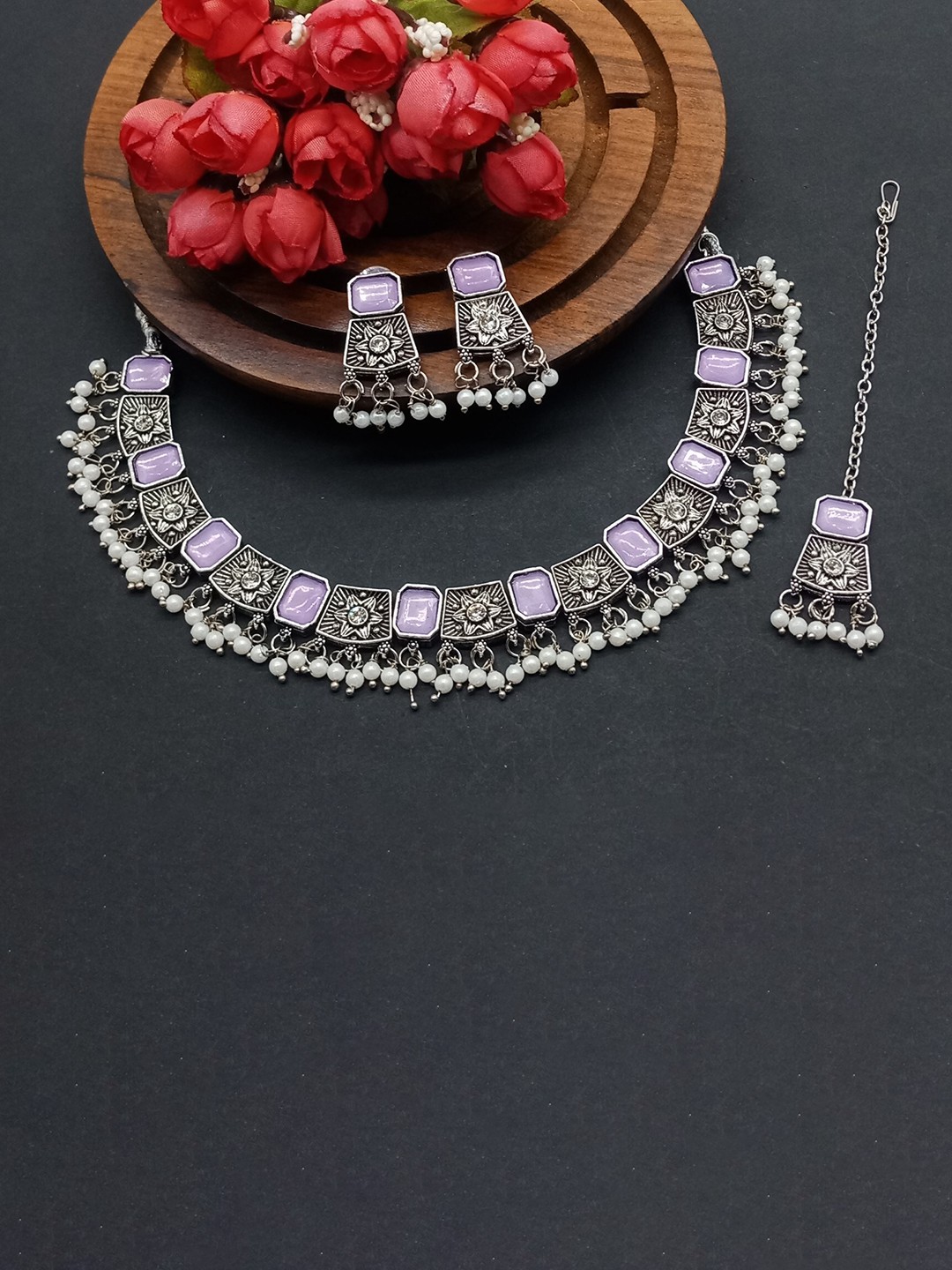

AASHISH IMITATION Rhodium-Plated Kundan-Studded & Beaded Oxidised Jewellery Set, Silver