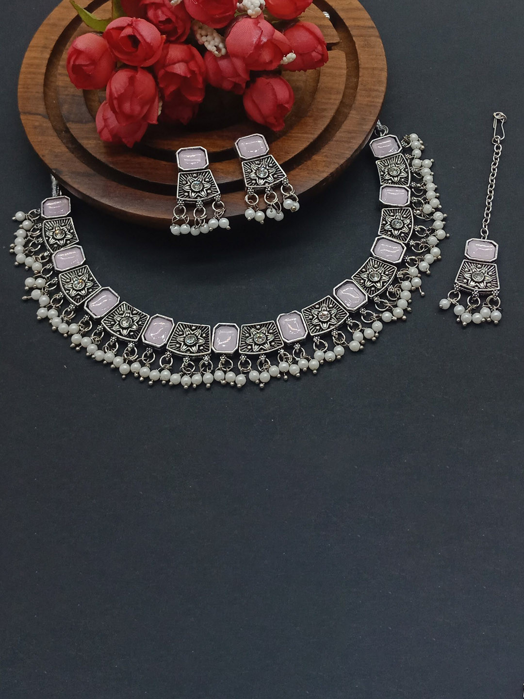 

AASHISH IMITATION Rhodium-Plated Kundan-Studded & Beaded Oxidised Jewellery Set, Silver