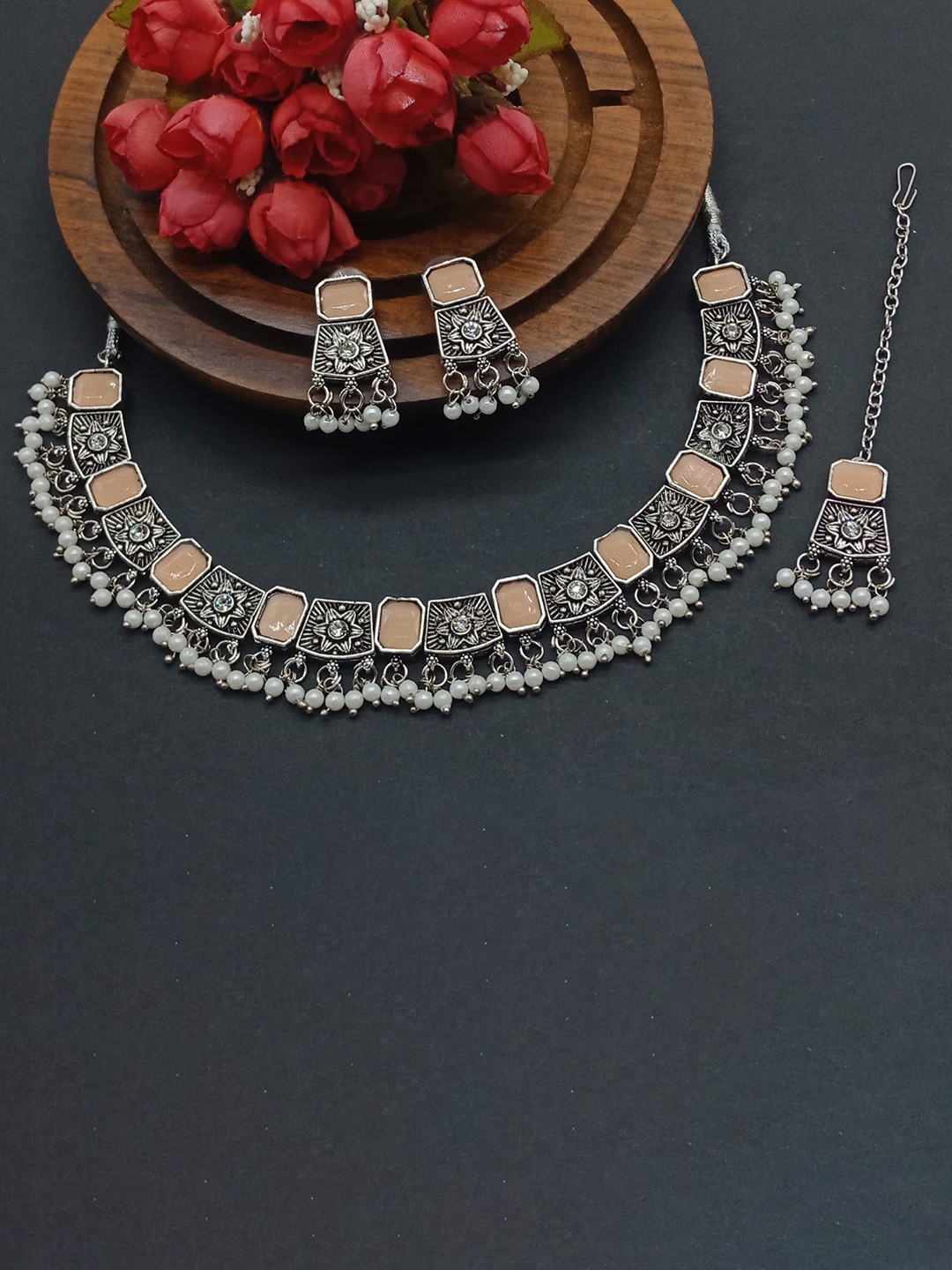 

AASHISH IMITATION Rhodium-Plated Kundan-Studded & Beaded Oxidised Jewellery Set, Silver