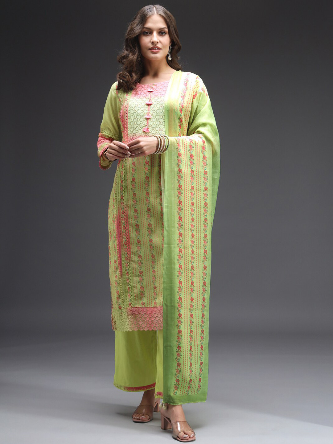 

HEEPOSH Floral Embroidered Panelled Patchwork Kurta with Palazzos & With Dupatta, Green