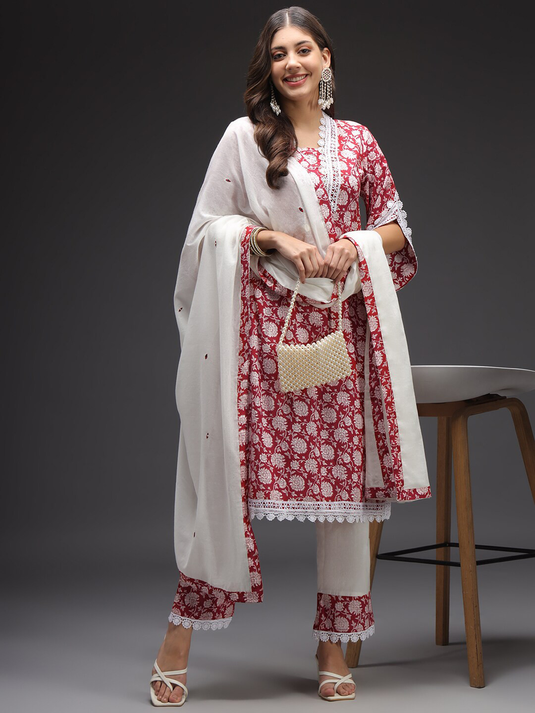 

HEEPOSH Floral Printed Kurta with Trousers & With Dupatta, Maroon