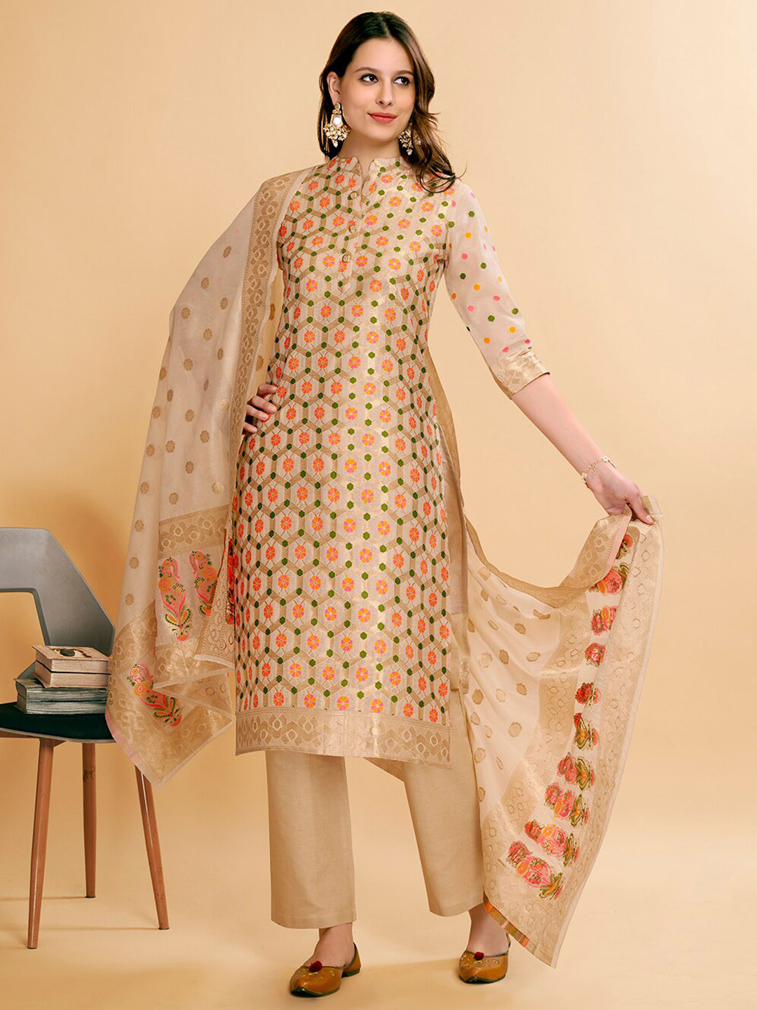 

Anouk Ethnic Motifs Regular Chanderi Silk Mandarin Collar Kurta With Trousers & Dupatta, Cream