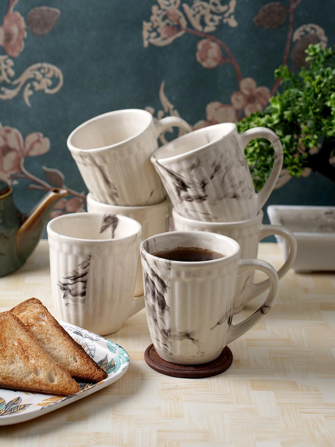 

CDI White & Black 6 Pieces Textured Dishwasher Safe Ceramic Glossy Mugs 250 ML Each