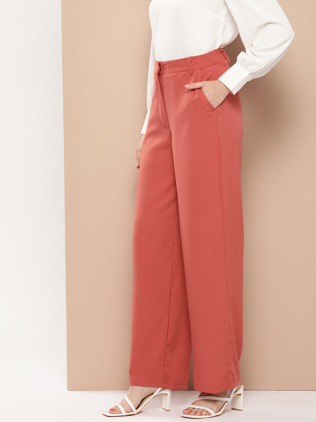 

INVICTUS Women Flared Trousers, Rust