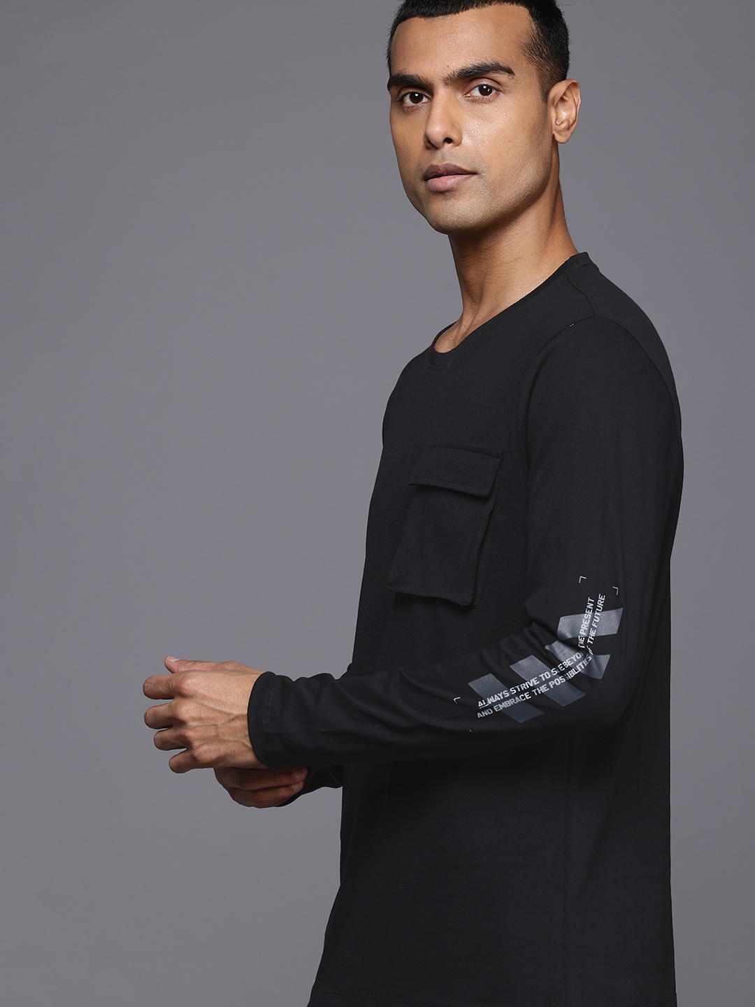 

HRX by Hrithik Roshan Pure Cotton Pocket Lifestyle T-shirt, Black