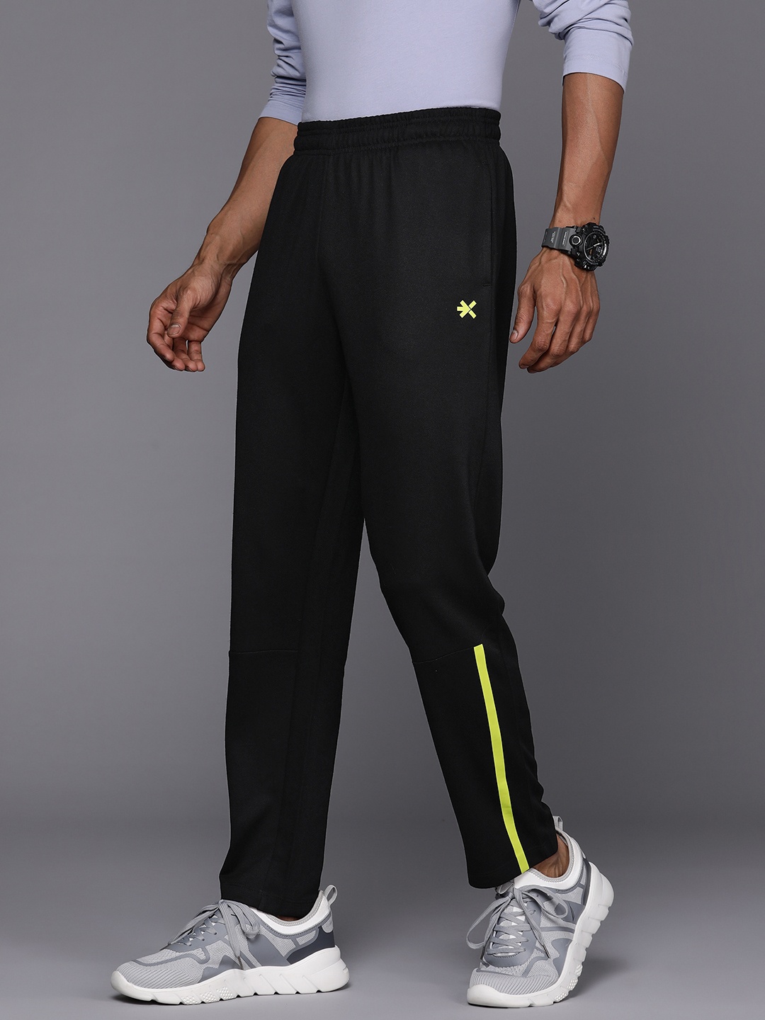 

HRX by Hrithik Roshan Men Regular Fit Track Pants, Black