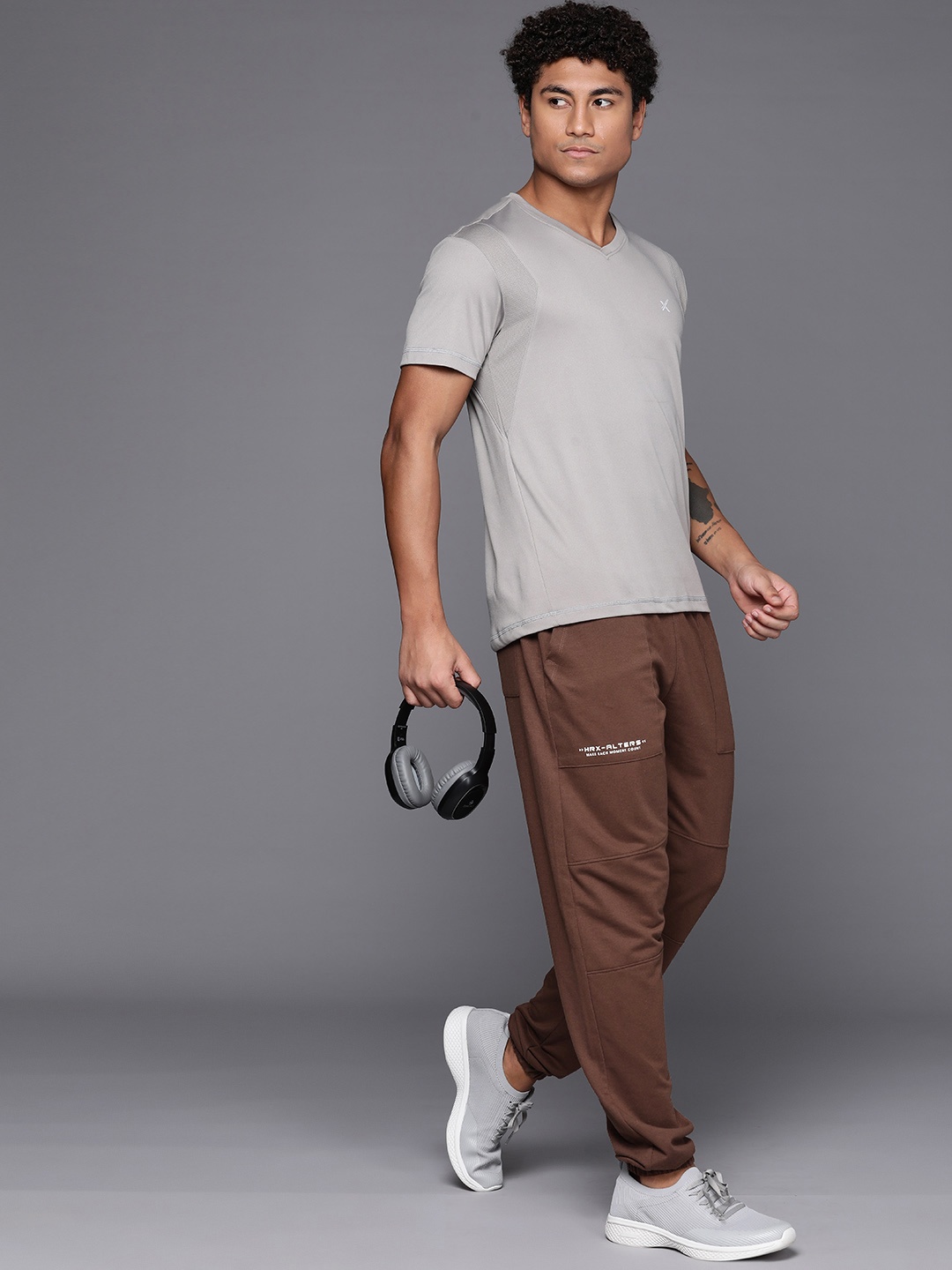 

HRX by Hrithik Roshan Men Lifestyle Joggers, Brown
