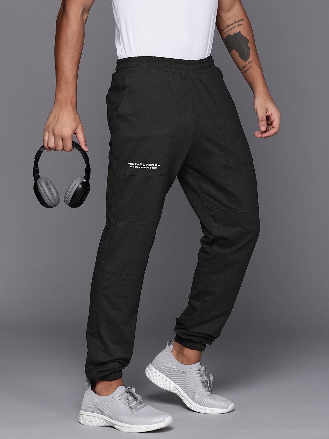 

HRX by Hrithik Roshan Men Lifestyle Joggers, Black