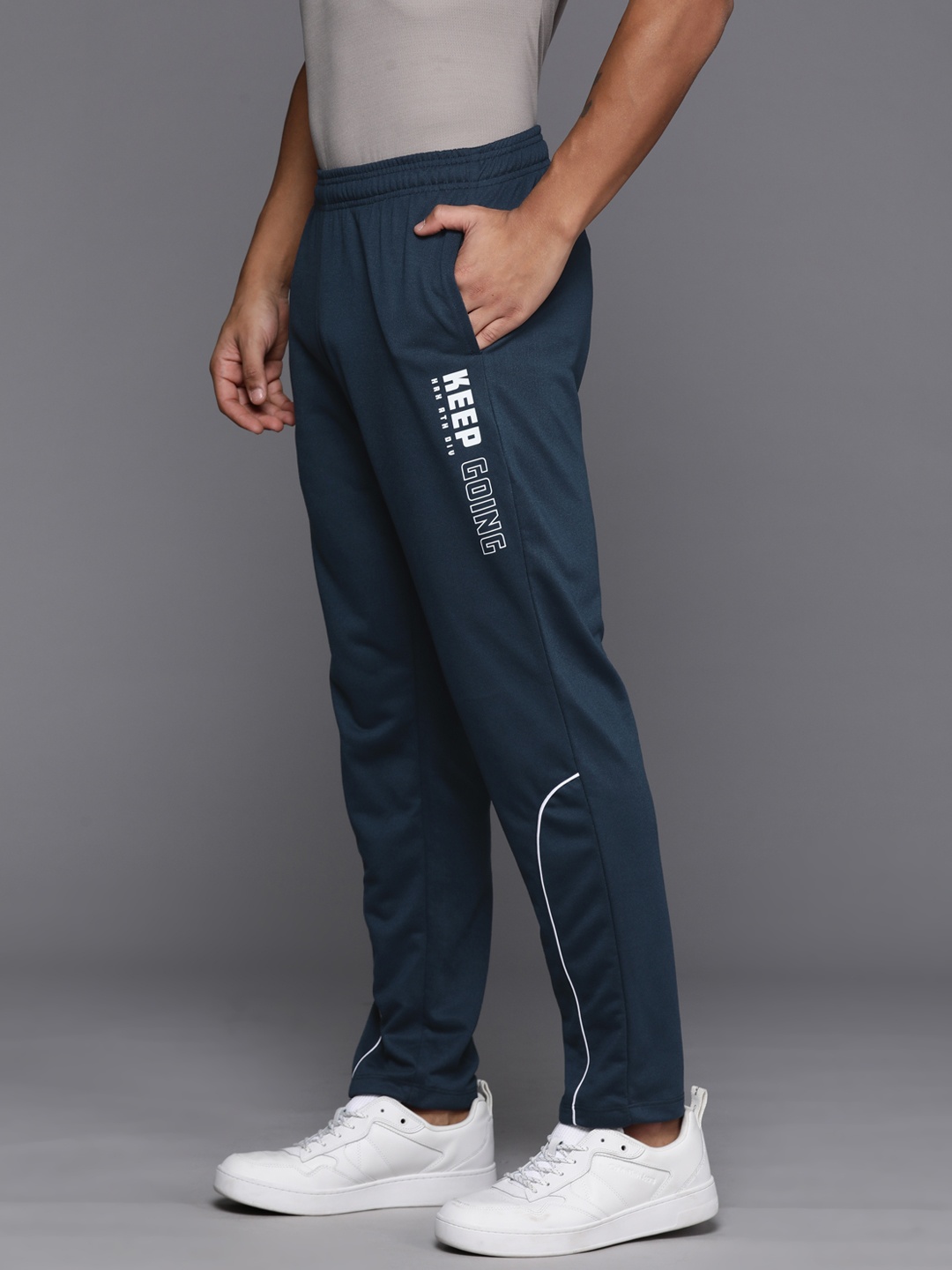 

HRX by Hrithik Roshan Men Lifestyle Track Pants, Navy blue