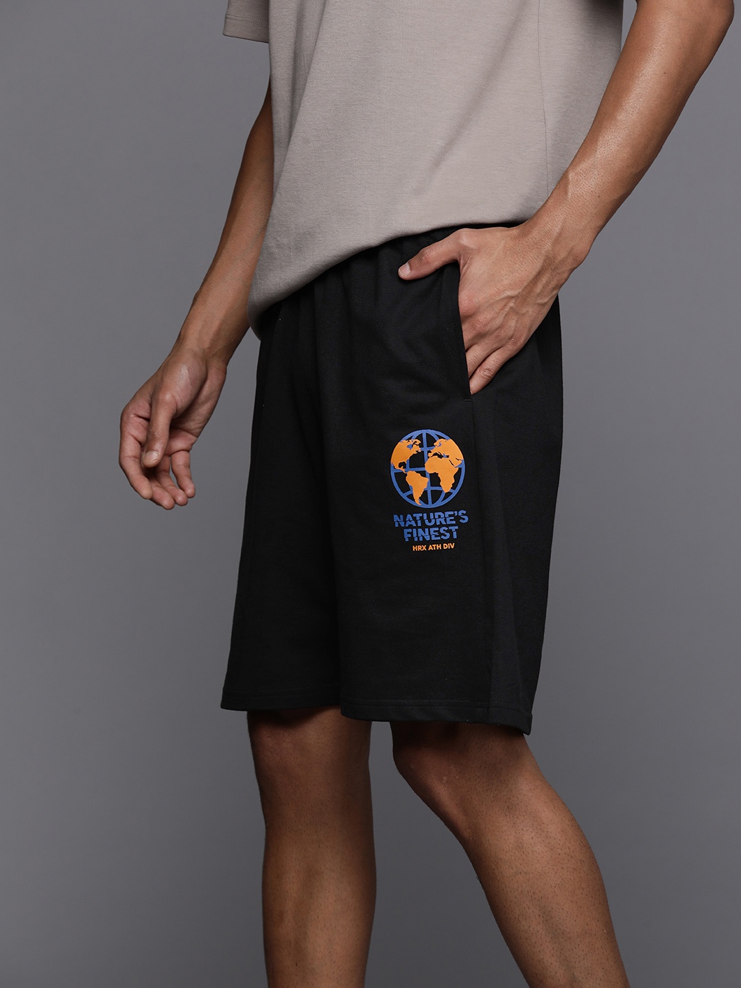 

HRX by Hrithik Roshan Men Solid Shorts, Black